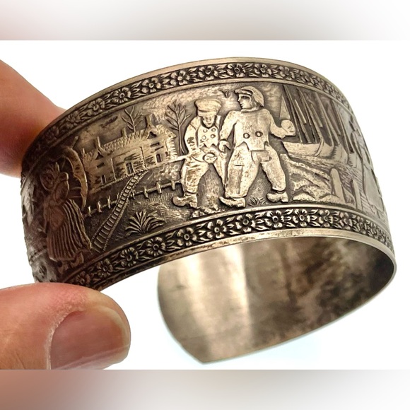 Vintage Signed Kelly Waters Detailed Dutch Scenic River Bank Cuff Bracelet - Picture 5 of 7